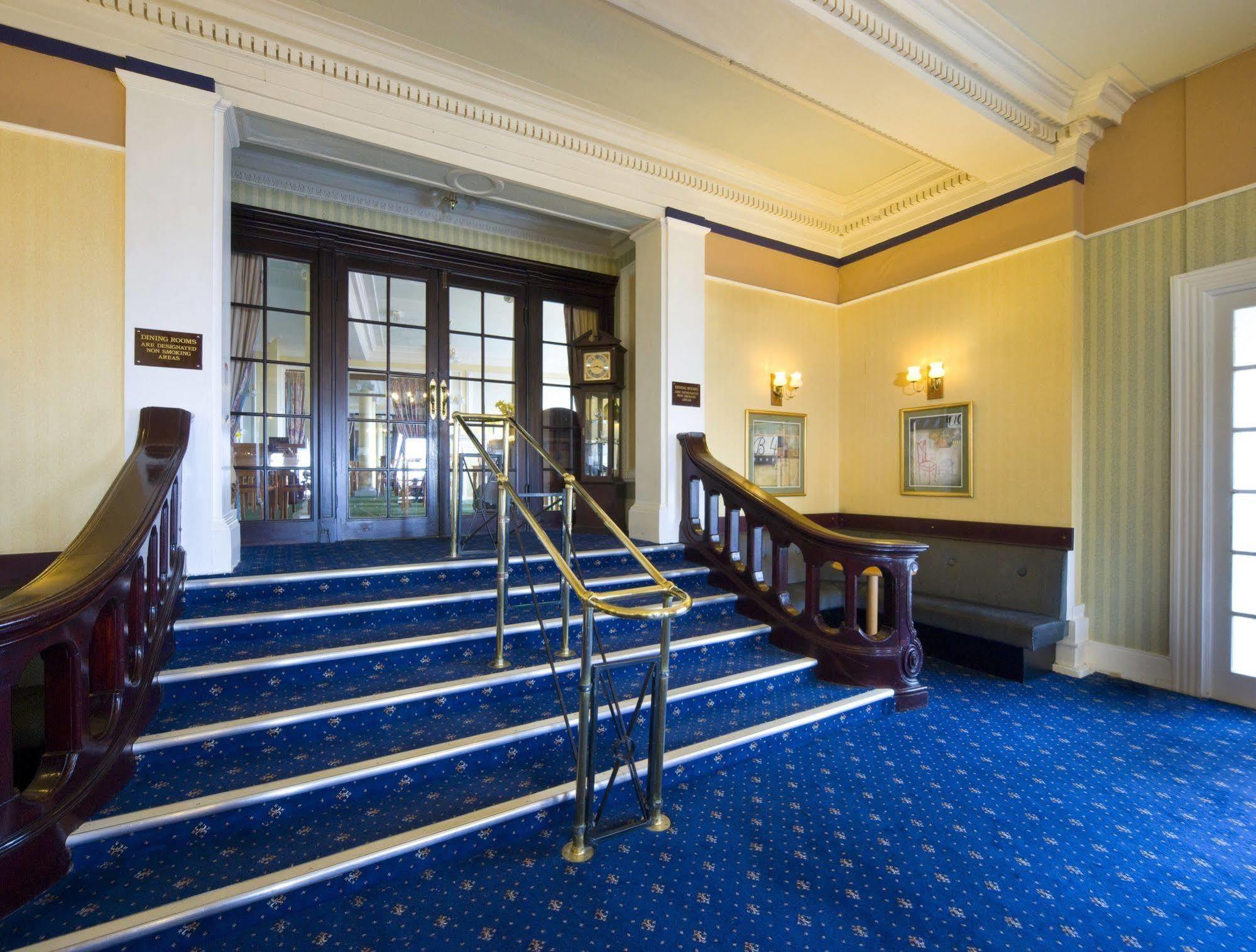 Hotel Royal Whitby Exterior foto